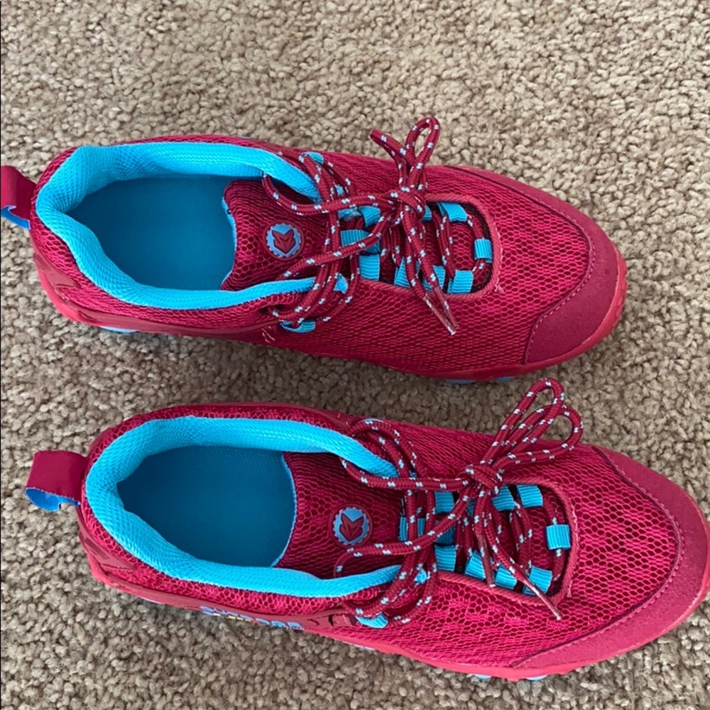 Women’s Hiking, Walking Sneakers Size 5